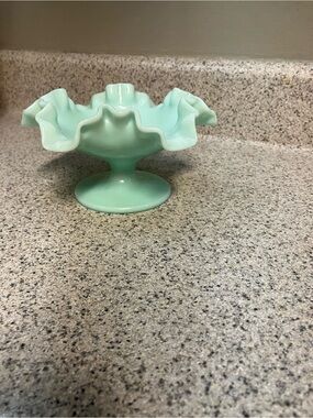 Vintage Fenton scallop bowl